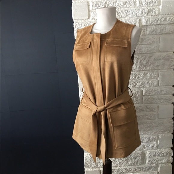 The Limited Belted Sleeveless Jacket - Picture 2 of 8